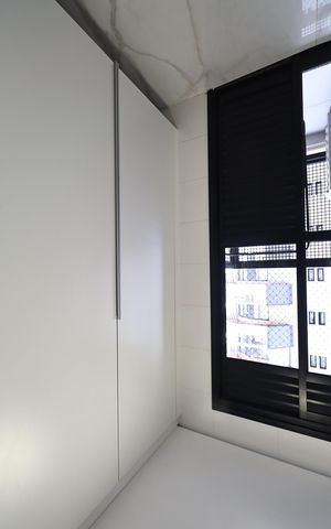 Apartamento à venda com 132m², 3 quartos e 2 vagas Apartamento à venda com 132m², 3 quartos e 2 vagasLavanderia