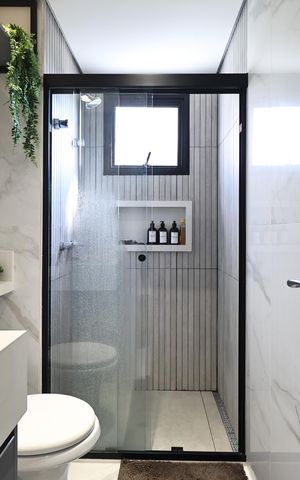 Apartamento à venda com 132m², 3 quartos e 2 vagas Apartamento à venda com 132m², 3 quartos e 2 vagasBanheiro da suíte 1