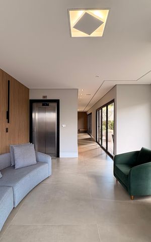 Apartamento à venda com 132m², 3 quartos e 2 vagas Apartamento à venda com 132m², 3 quartos e 2 vagasHall social