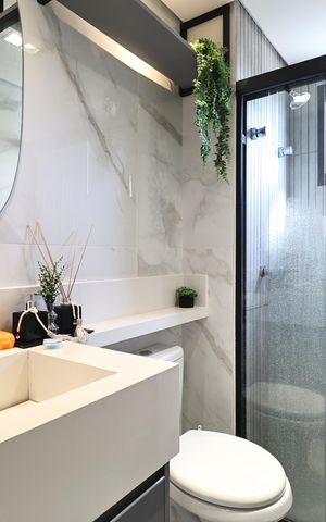 Apartamento à venda com 132m², 3 quartos e 2 vagas Apartamento à venda com 132m², 3 quartos e 2 vagasBanheiro da suíte 1