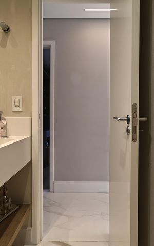 Apartamento à venda com 132m², 3 quartos e 2 vagas Apartamento à venda com 132m², 3 quartos e 2 vagasLavabo