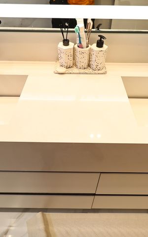 Apartamento à venda com 132m², 3 quartos e 2 vagas Apartamento à venda com 132m², 3 quartos e 2 vagasBanheiro da suíte 3