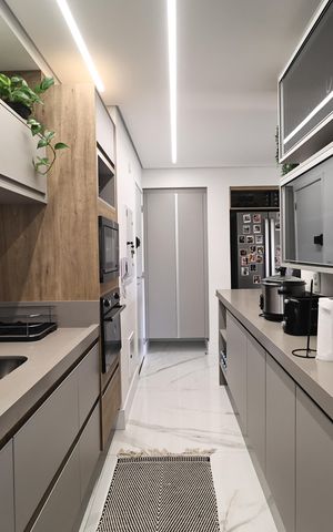 Apartamento à venda com 132m², 3 quartos e 2 vagas Apartamento à venda com 132m², 3 quartos e 2 vagasCozinha