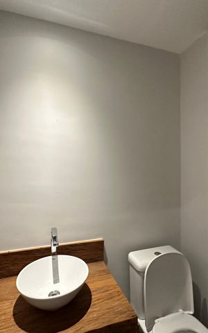 Apartamento para alugar com 63m², 2 quartos e 1 vaga Apartamento para alugar com 63m², 2 quartos e 1 vagaBanheiro Social
