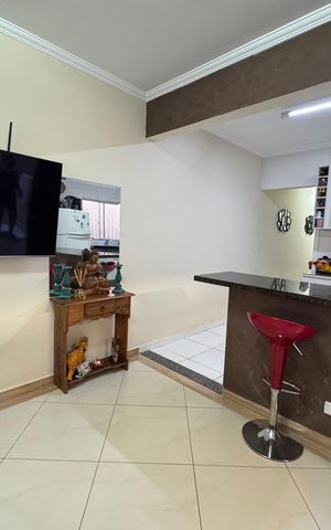 Casa de condomínio à venda com 132m², 2 quartos e 2 vagas Casa de condomínio à venda com 132m², 2 quartos e 2 vagasSala
