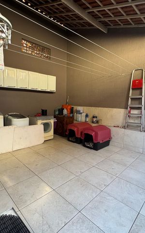Casa de condomínio à venda com 132m², 2 quartos e 2 vagas Casa de condomínio à venda com 132m², 2 quartos e 2 vagasÁrea de Serviço