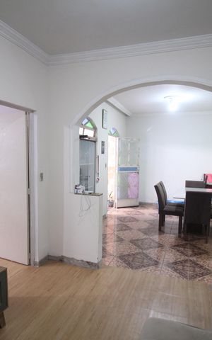 Casa à venda com 146m², 2 quartos e 1 vagaSala