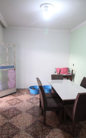 Casa à venda com 146m², 2 quartos e 1 vagaSala