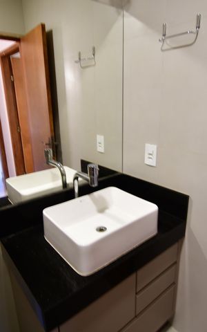 Casa de condomínio à venda com 70m², 2 quartos e 1 vagaBanheiro