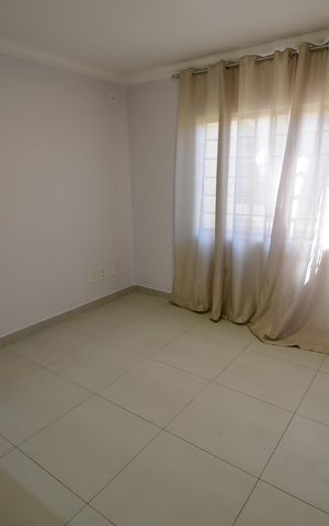 Casa de condomínio à venda com 70m², 2 quartos e 1 vagaSala