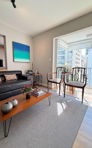 Apartamento para alugar com 90m², 2 quartos e 2 vagas Apartamento para alugar com 90m², 2 quartos e 2 vagasSala