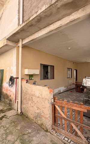 Casa para alugar com 60m², 2 quartos e 1 vagaQuintal 