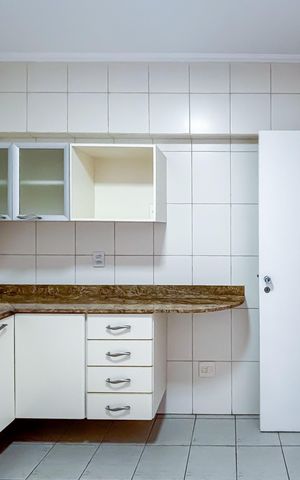 Apartamento para alugar com 72m², 2 quartos e 1 vaga
