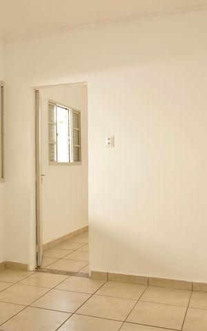 Casa para alugar com 87m², 2 quartos e sem vagaSala 