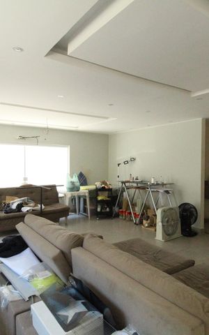 Casa de condomínio à venda com 320m², 4 quartos e 3 vagasSala