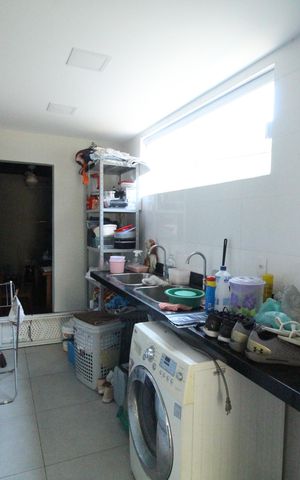 Casa de condomínio à venda com 320m², 4 quartos e 3 vagasÁrea de serviço