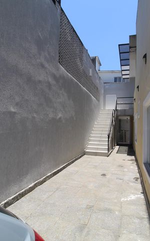 Casa de condomínio à venda com 320m², 4 quartos e 3 vagasLateral da casa