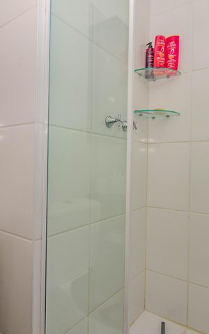Apartamento à venda com 52m², 2 quartos e 1 vaga Apartamento à venda com 52m², 2 quartos e 1 vagaBanheiro da Suíte