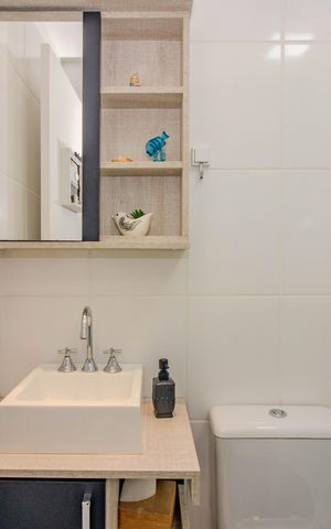 Apartamento à venda com 52m², 2 quartos e 1 vaga Apartamento à venda com 52m², 2 quartos e 1 vagaBanheiro Social