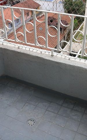 Apartamento para alugar com 70m², 2 quartos e 1 vagaVaranda