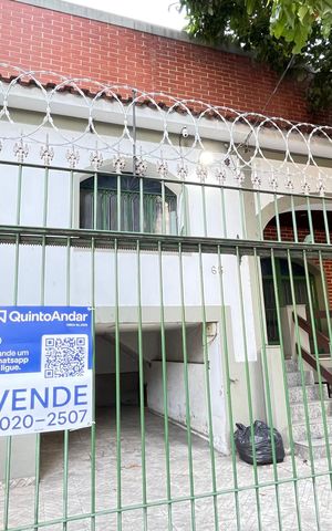Casa para alugar com 300m², 3 quartos e 2 vagas Casa para alugar com 300m², 3 quartos e 2 vagasPlaquinha