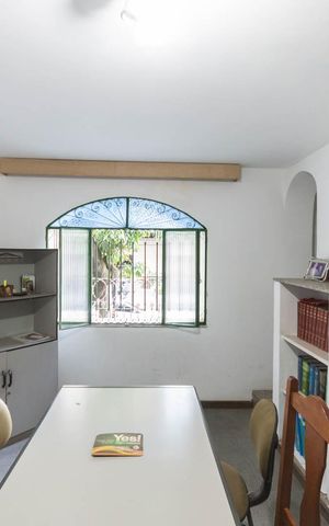 Casa para alugar com 300m², 3 quartos e 2 vagasEscritório