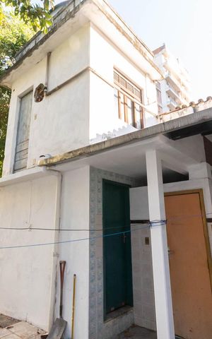 Casa para alugar com 300m², 3 quartos e 2 vagasQuarto e Banheiro externo