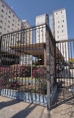 Apartamento para alugar com 58m², 2 quartos e 1 vagaFachada