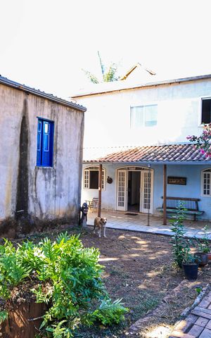 Casa à venda com 386m², 4 quartos e 5 vagasQuintal