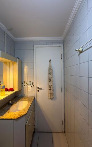 Apartamento à venda com 65m², 3 quartos e 2 vagas Apartamento à venda com 65m², 3 quartos e 2 vagasBanheiro Social