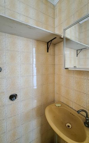Casa à venda com 130m², 2 quartos e 2 vagas Casa à venda com 130m², 2 quartos e 2 vagasLavabo