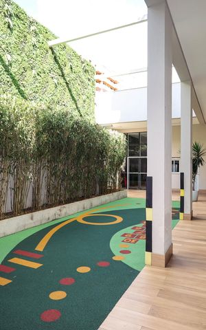 Apartamento à venda com 254m², 4 quartos e 4 vagasÁrea comum - Area infantil