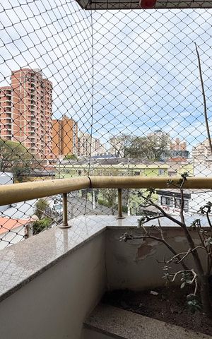 Apartamento à venda com 135m², 3 quartos e 2 vagas Apartamento à venda com 135m², 3 quartos e 2 vagasSacada - Quarto 3