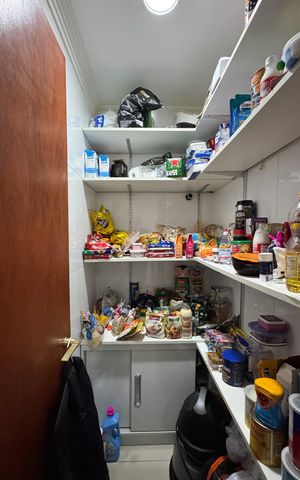Apartamento à venda com 135m², 3 quartos e 2 vagas Apartamento à venda com 135m², 3 quartos e 2 vagasDespensa