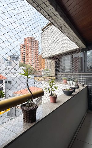 Apartamento à venda com 135m², 3 quartos e 2 vagas Apartamento à venda com 135m², 3 quartos e 2 vagasSacada