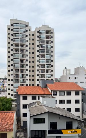 Apartamento à venda com 135m², 3 quartos e 2 vagas Apartamento à venda com 135m², 3 quartos e 2 vagasVista da Sacada - Quarto 2