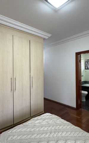 Apartamento à venda com 135m², 3 quartos e 2 vagas Apartamento à venda com 135m², 3 quartos e 2 vagasSuíte