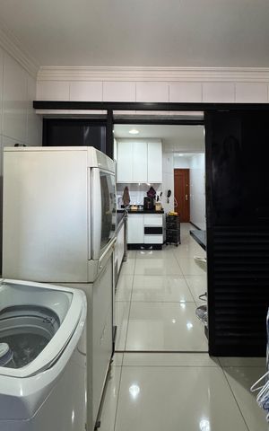 Apartamento à venda com 135m², 3 quartos e 2 vagas Apartamento à venda com 135m², 3 quartos e 2 vagasÁrea de Serviço