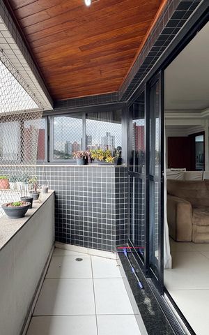 Apartamento à venda com 135m², 3 quartos e 2 vagas Apartamento à venda com 135m², 3 quartos e 2 vagasSacada