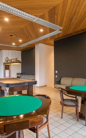 Apartamento à venda com 135m², 3 quartos e 2 vagas Apartamento à venda com 135m², 3 quartos e 2 vagasÁrea comum - Salão de jogos