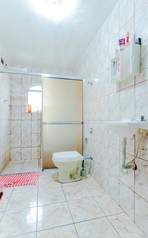 Casa à venda com 250m², 5 quartos e 3 vagasBanheiro