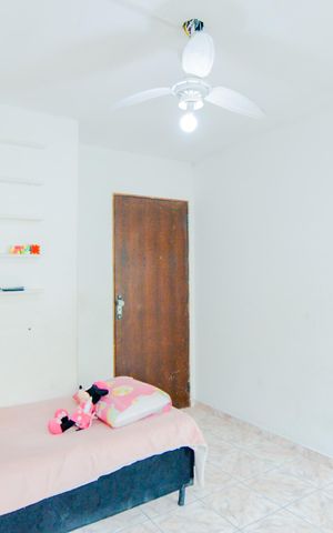 Casa à venda com 250m², 5 quartos e 3 vagasQuarto 1 - Casa 2