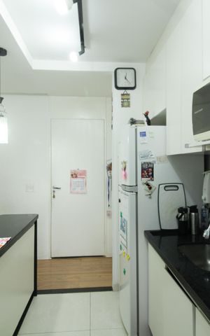 Apartamento para alugar com 52m², 2 quartos e 1 vaga Apartamento para alugar com 52m², 2 quartos e 1 vagaCozinha e Área de Serviço