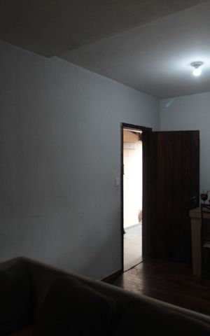Casa à venda com 235m², 4 quartos e 1 vagaCasa 1 | Sala