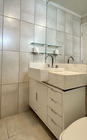 Apartamento para alugar com 131m², 3 quartos e 1 vaga Apartamento para alugar com 131m², 3 quartos e 1 vagaBanheiro suíte