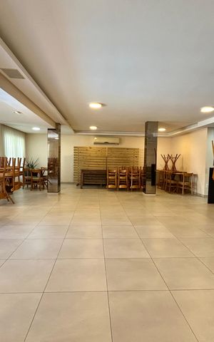 Apartamento para alugar com 131m², 3 quartos e 1 vaga Apartamento para alugar com 131m², 3 quartos e 1 vagaÁrea comum - Salão de festas
