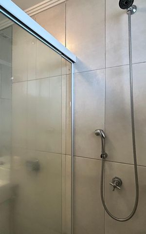 Apartamento para alugar com 131m², 3 quartos e 1 vaga Apartamento para alugar com 131m², 3 quartos e 1 vagaBanheiro suíte