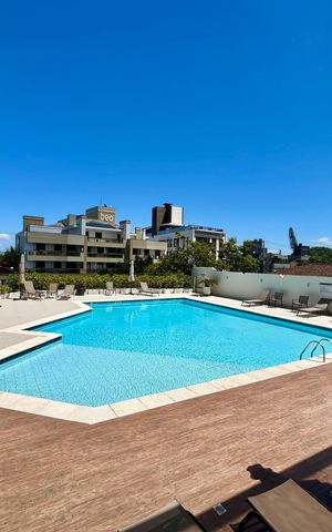 Apartamento para alugar com 131m², 3 quartos e 1 vaga Apartamento para alugar com 131m², 3 quartos e 1 vagaÁrea comum - Piscina