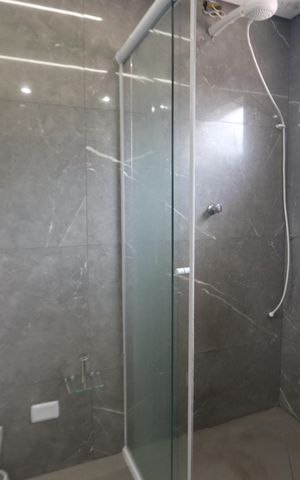 Casa à venda com 200m², 4 quartos e 2 vagasBanheiro da Suíte
