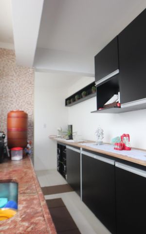 Casa à venda com 200m², 4 quartos e 2 vagasCozinha